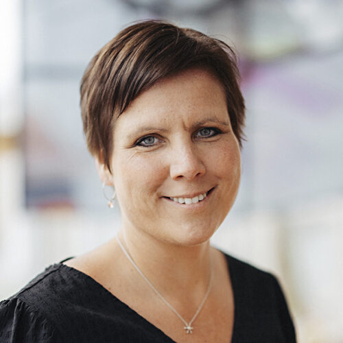 Vi backade bara för att ta sats - Eva Ballovarre